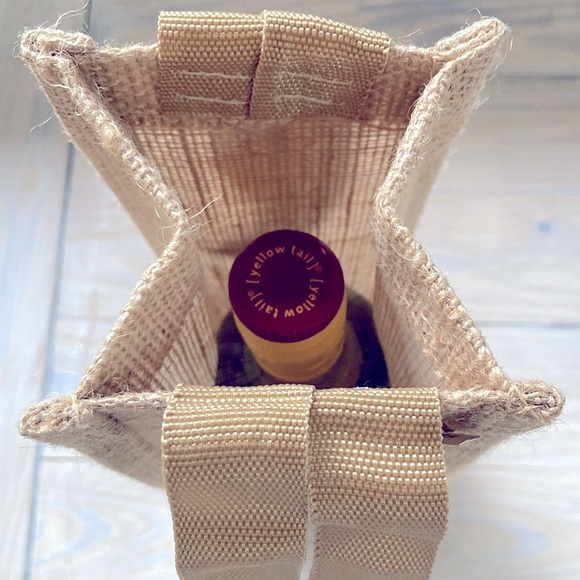 Burlap Wine Bottle Bag with Handles Christmas Holiday Festive CHRISTMAS TREE Wi - Picture 8 of 9